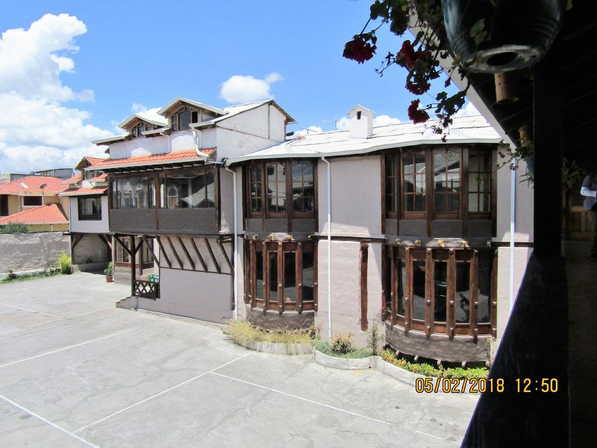 Hotel Bambu Riobamba Exterior photo